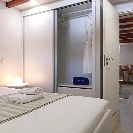 1000jo T2 Apartment *